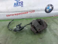 Суппорт тормозной Mercedes ML350 2012 A1664211381 W166 642.826, передний левый