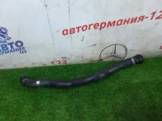 Патрубок BMW 330e 2021 17128654834 G20 B48B20A