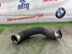 Патрубок интеркулера BMW X1 2018 8511338 F48 B47C20A, левый