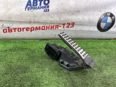 Педаль газа Mercedes E350e 2018 2133001100 W213 274.920