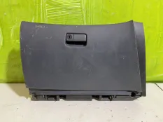 Бардачок Nissan Primera P12 68520AV600