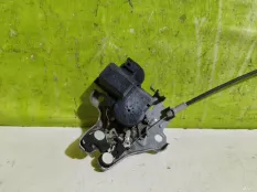 Замок крышки багажника Toyota Camry V70 6460033150