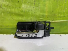 Ручка двери внутренняя правая Toyota Avensis 2