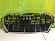 Решетка радиатора Audi Q3 83A853651B