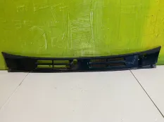 Жабо Mitsubishi Pajero 2 MB674237