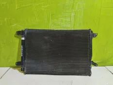 Радиатор кондиционера VW Jetta VI 5C0820411F