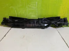 Панель под лобовое стекло Toyota Corolla E150