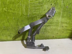 Петля багажника Mitsubishi Lancer 10 5923A014