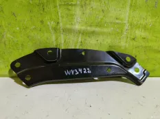 Кронштейн фары правый VW Polo 6R0805932C