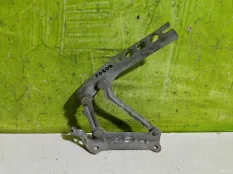 Петля капота правая Skoda Fabia 2 5J0823302
