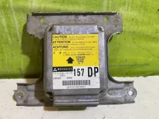 Блок SRS Mitsubishi Pajero 2 MR268157