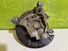 Кулак задний левый Nissan Teana J31 430199Y000
