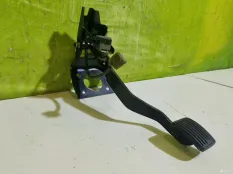 Педаль тормоза Hyundai Accent II 32810-25020