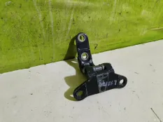 Петля двери задней нижняя Lexus UX200 68780-76020