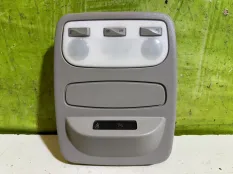 Плафон передний Renault Kaptur 739489065R