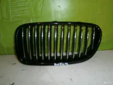 Решетка радиатора левая BMW 5 F10 51137200727