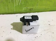 Датчик давления Audi Volkswagen 059906051A