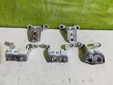 Петля двери задней верхняя Nissan Qashqai J10