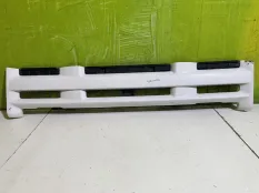 Решетка радиатора Isuzu NQR 8974072913