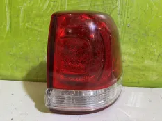 Фонарь правый Toyota Land Cruiser 200 8155160820