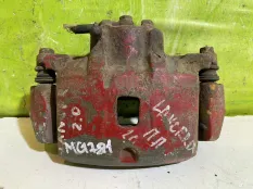 Суппорт передний правый Mitsubishi Lancer 9
