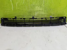 Решетка переднего бампера Peugeot Partner B9 96815