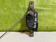 Активатор замка двери задний L Mitsubishi Pajero 2