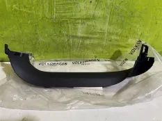 Обшивка багажника правая VW Teramont 3CN867704A82V