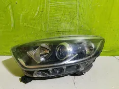 Фара левая Renault Kaptur 260602042R