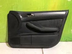 Обшивка двери передней правой Audi A6 C5 4B1867106