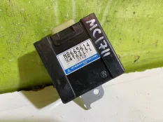 Блок управления подвеской Mitsubishi Pajero 2