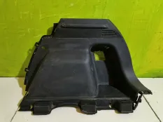 Обшивка багажника правая Geely Coolray 8890967224