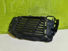 Решетка переднего бампера левая Peugeot 3008