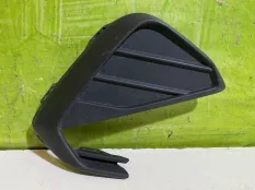 Накладка переднего бампера Volkswagen Polo 6