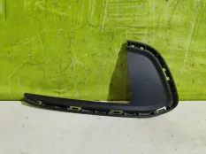 Накладка решетки радиатора правая Kia Sportage IV