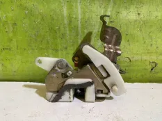 Замок двери задней левой Mitsubishi Pajero 2