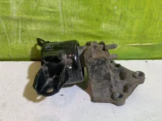 Опора кпп левая Hyundai Solaris 218321R200