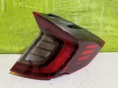 Фонарь задний правый Hyundai Sonata 8 92402L1000