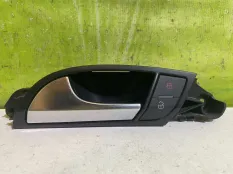 Ручка двери внутренняя левая Audi Q7 4L0837019