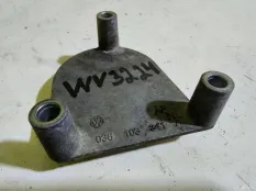 Крышка распредвала впускного VW Golf 5 Skoda Octav