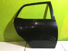 Дверь задняя правая Toyota Auris E15 6700302250