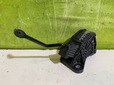 Педаль газа электронная Honda Civic 4D 17800snbg02