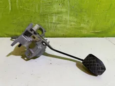 Педаль тормоза Audi 100 C4 A6 C4 4A1721115