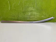 Накладка консоли правая Mazda CX-7 EG2264471