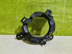 Кронштейн птф правой Toyota Land Cruiser 200 II