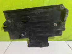 Защита днища правая Geely Monjaro 8888942291