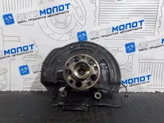 Кулак поворотный передний правый Mercedes-Benz