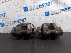 Суппорт тормозной передний BMW 1-Series F20