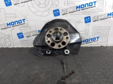 Кулак поворотный передний левый Mercedes-Benz