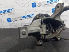 Кулак поворотный передний правый Nissan Teana J32